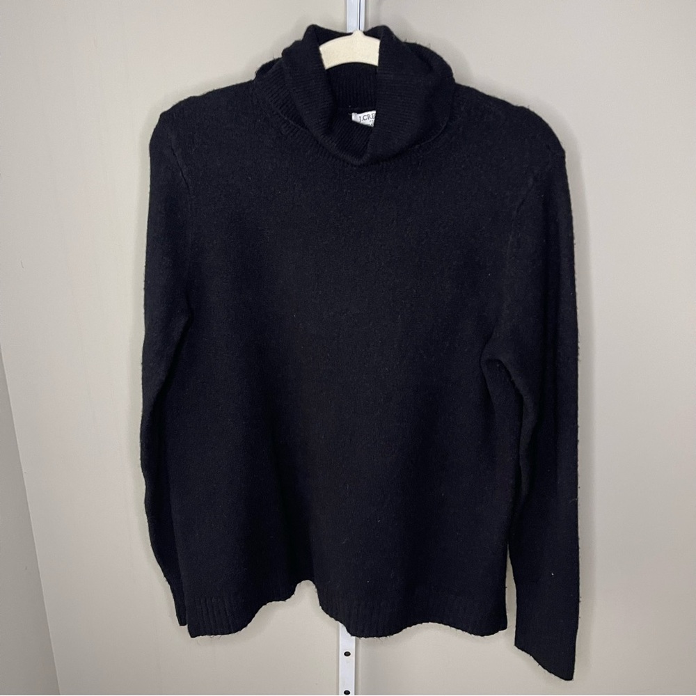 J.Crew Extra-Soft Black Turtleneck Sweater Size M Classic Cozy